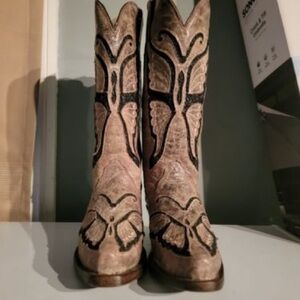 Western Style Embroidered Cowboy Boots